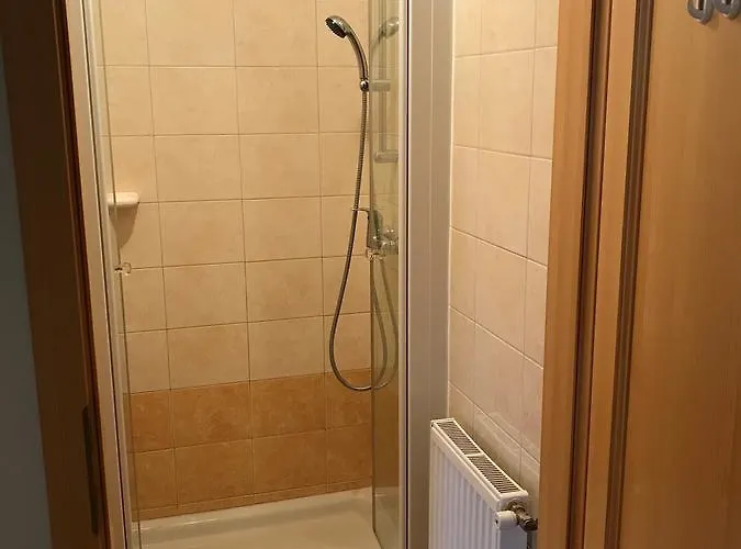 Valvasorjev Dom Lodge *